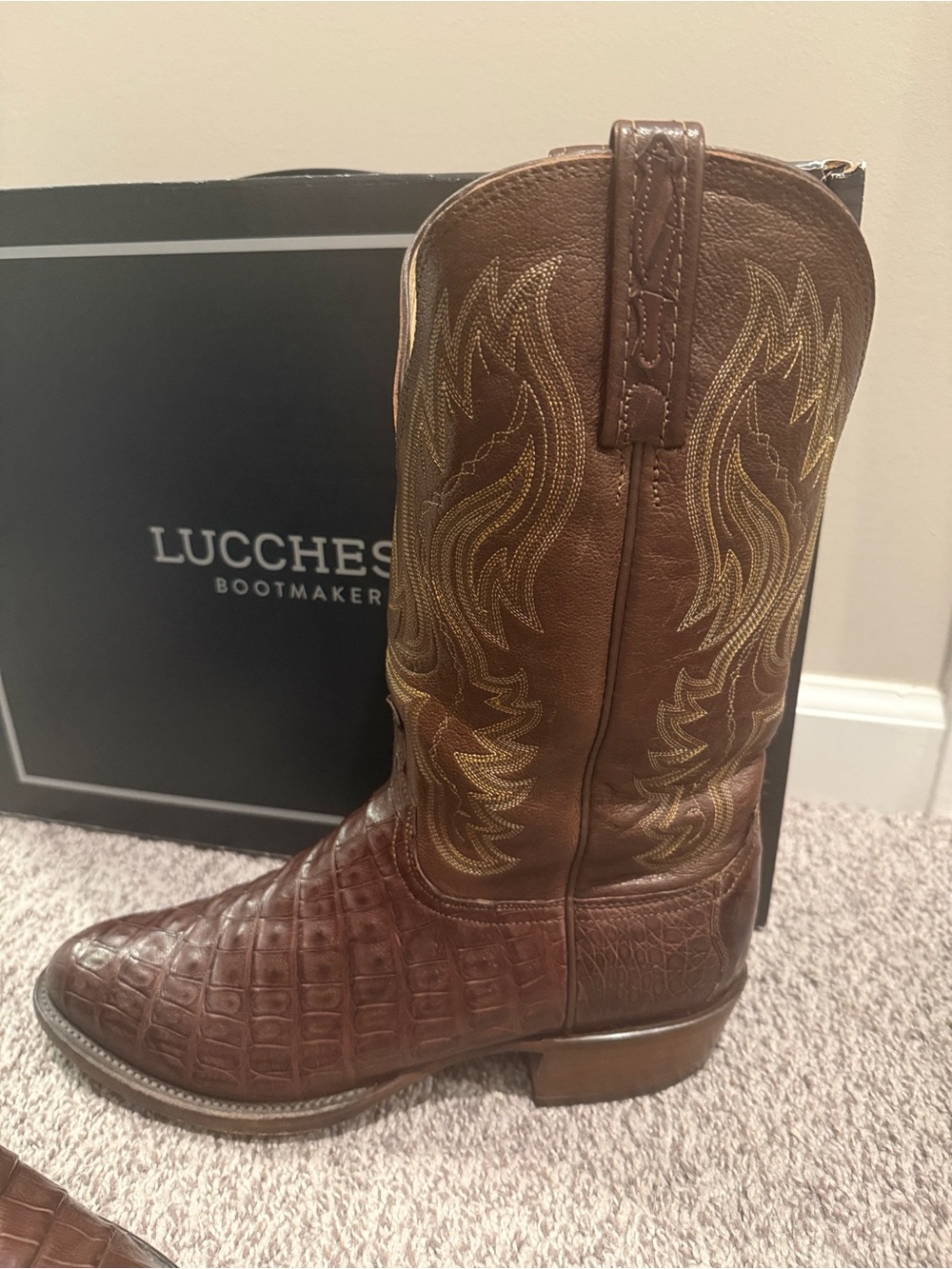 Lucchese Men’s Brown Croc-Embossed Leather Western Boots size 9 EE - Picture 4 of 12
